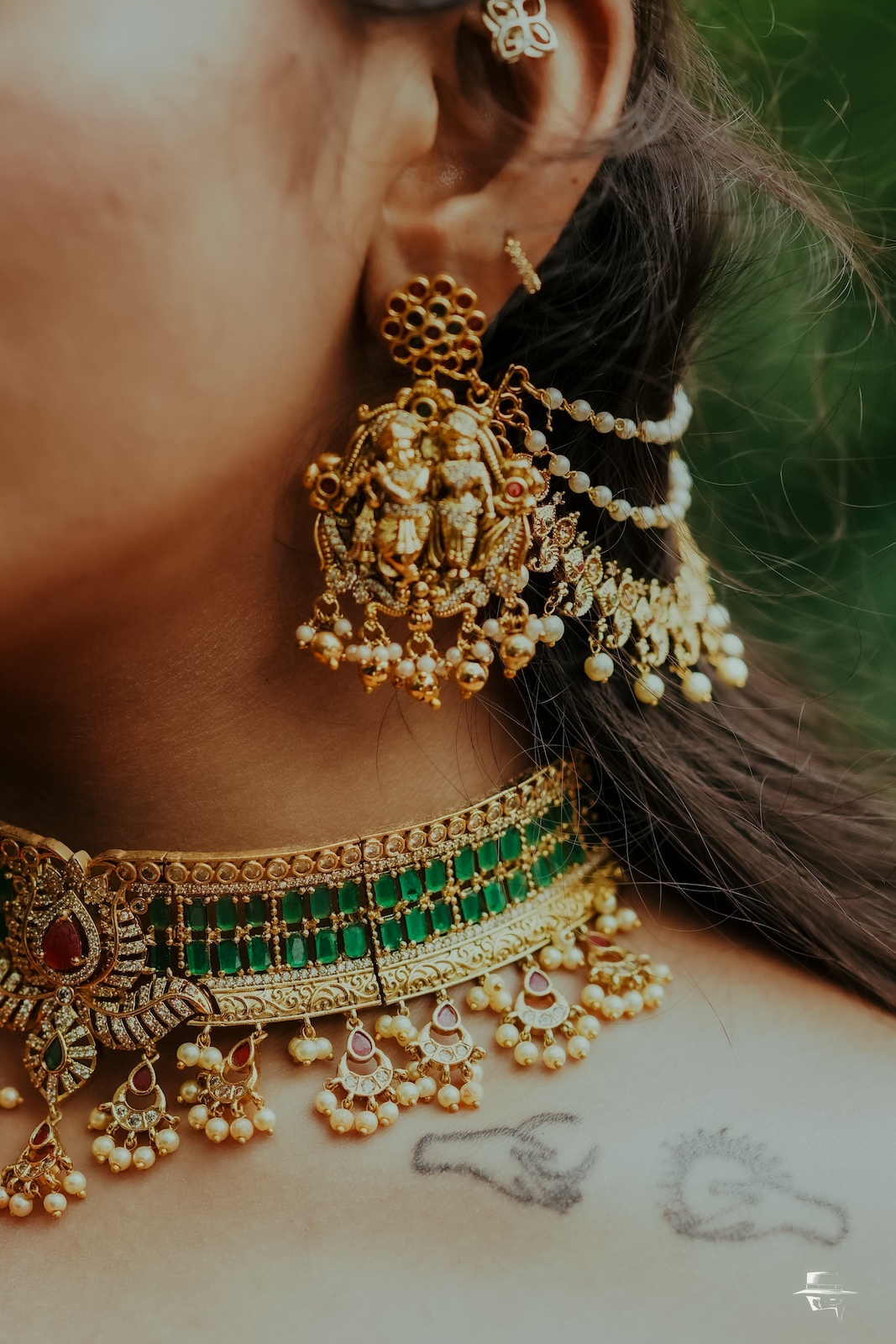Clse portrait of a confident woman